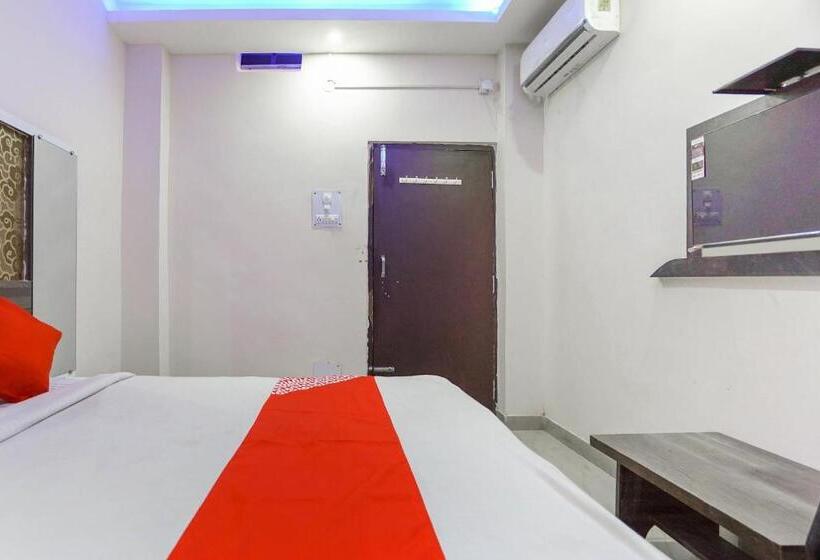 Quarto Triplo Clássico, Flagship Aashirwad Guest House