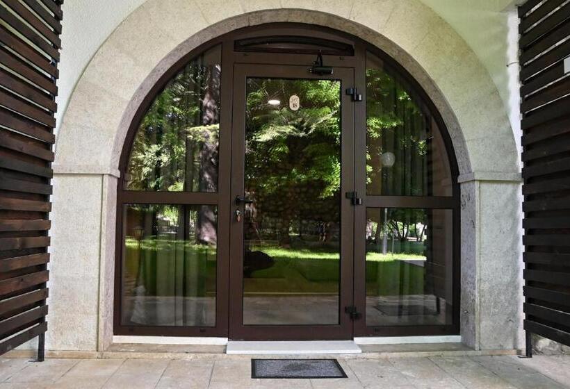 آپارتمان 2 خوابه, Jazina