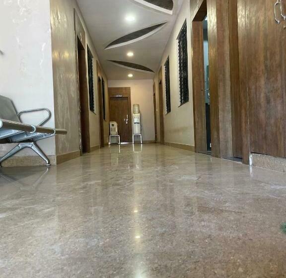 חדר קלאסי לשלושה, Oyo 80950b Samrat Lodge