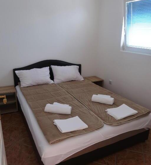آپارتمان 2 خوابه, Apartments Maxi Katić