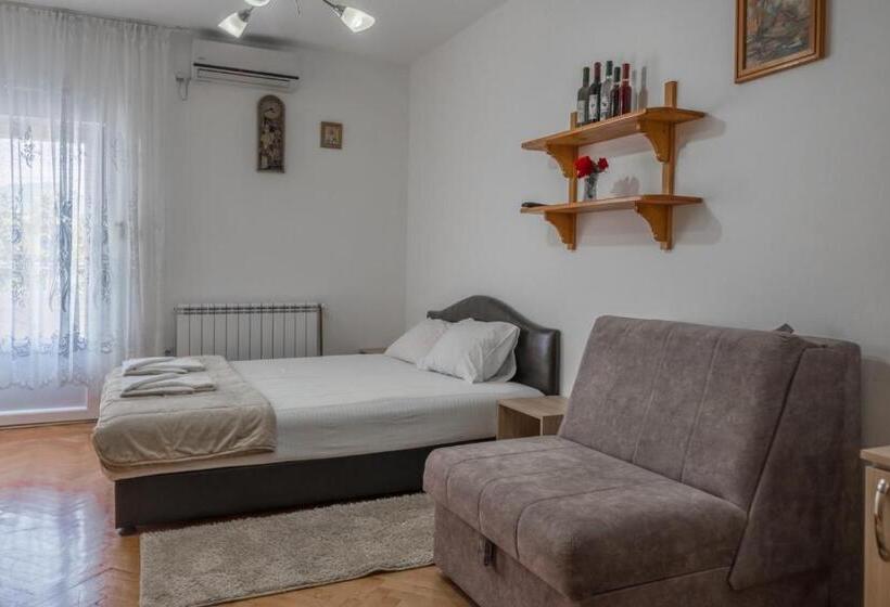 اتاق استاندارد با چشمانداز دریا, Apartments Maxi Katić