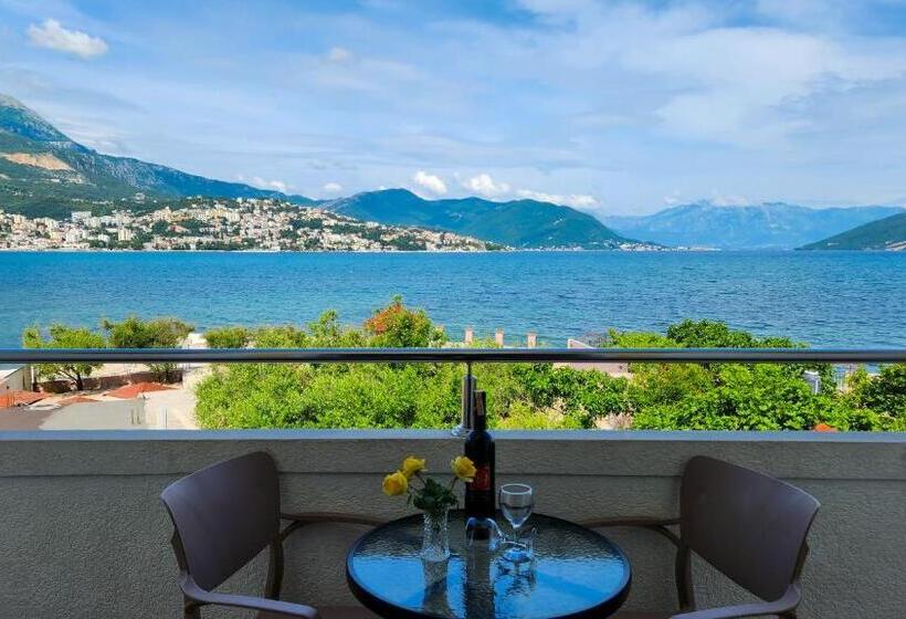 اتاق استاندارد با چشمانداز دریا, Apartments Maxi Katić