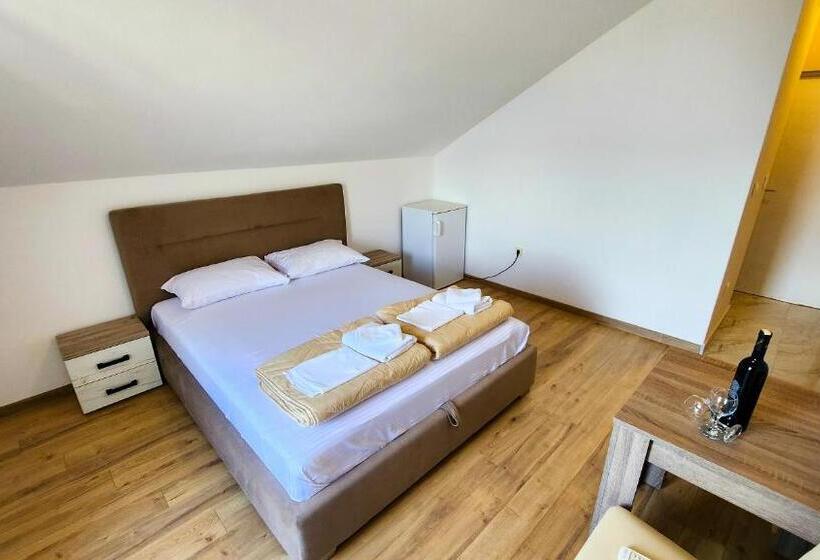 اتاق استاندارد با تخت بزرگ, Apartments Maxi Katić