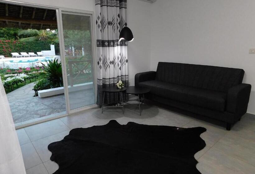 سوئیت با وان آب گرم, Dama Villa