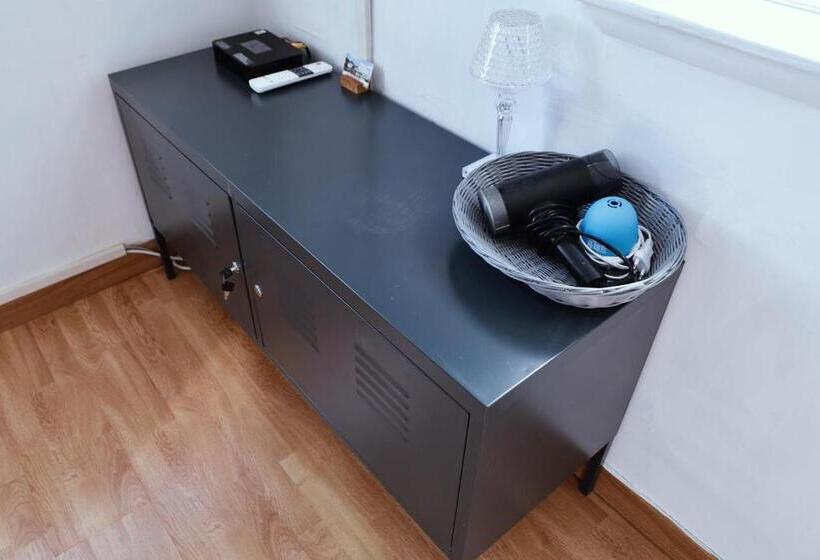 オーシャンビューデラックスルーム, Ever Rose Pension