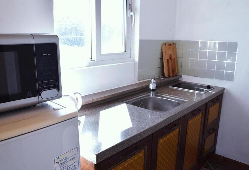 海景标准间带阳台, Ever Rose Pension