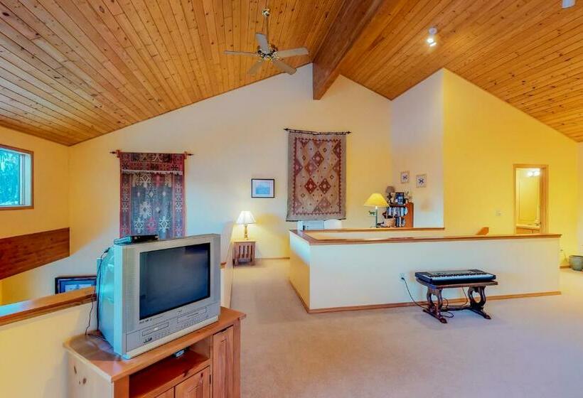 דירת חדר, Beaverhead 1424