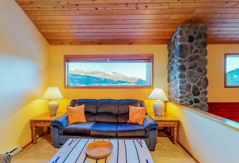 דירת חדר, Beaverhead 1424