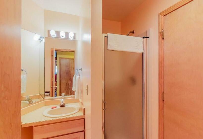 דירת חדר, Beaverhead 1424