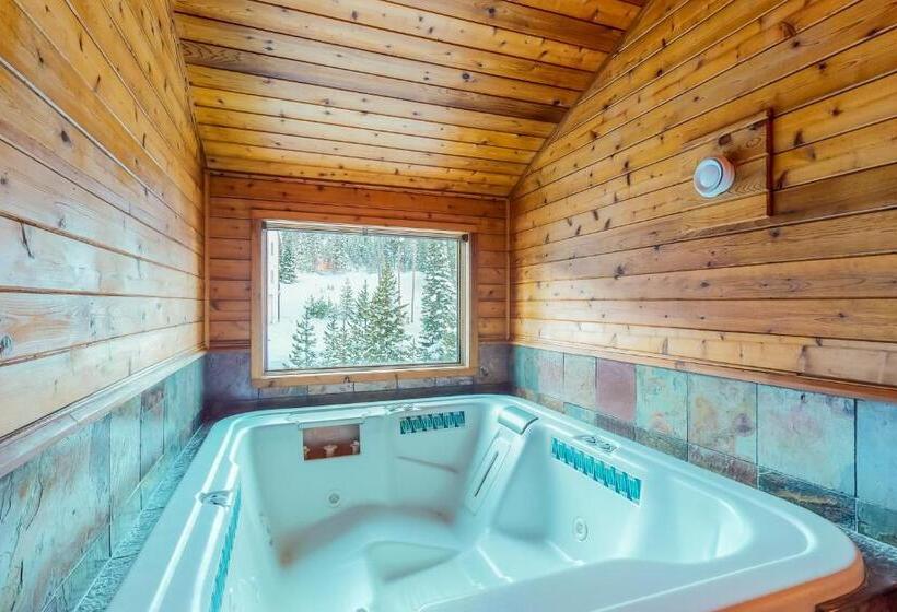 דירת חדר, Beaverhead 1424