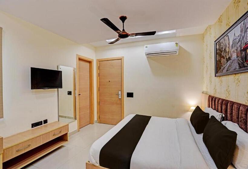 חדר דלוקס, Royal Tela Near Igi Airport Delhi