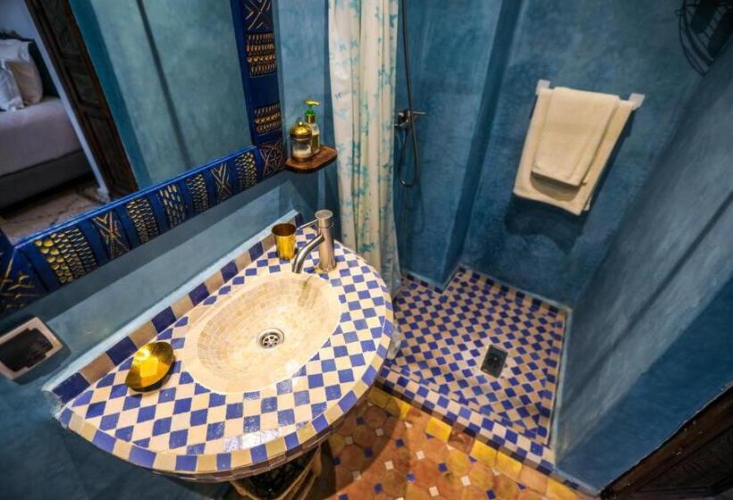 اتاق استاندارد سه نفره, Riad Beni Sidel