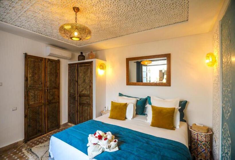 اتاق استاندارد سه نفره, Riad Beni Sidel