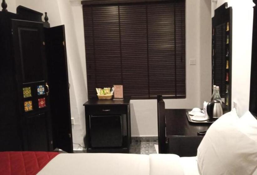 اتاق اجرایی, Napier Heritage By Velvet Hotels