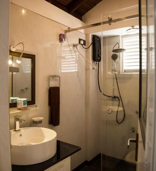 جناح عائلي, Kan̆du