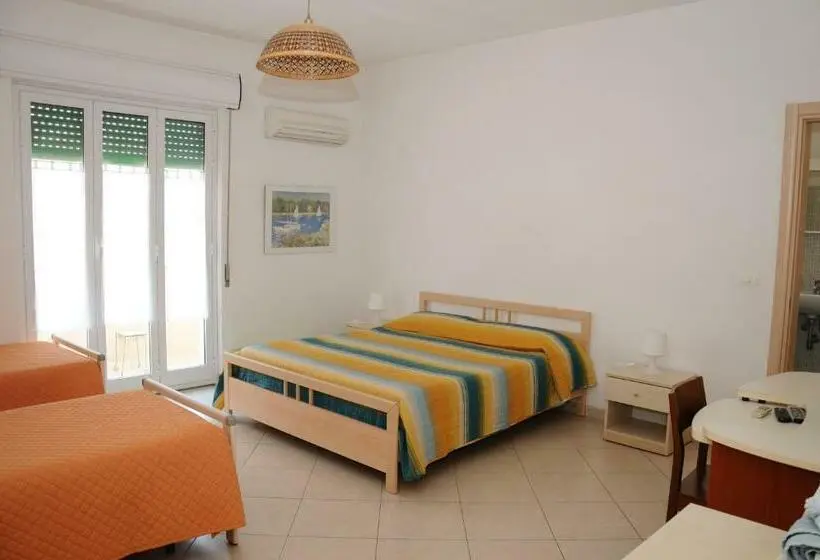 スタンダード４人部屋, B&b Il Giardinetto Pachino