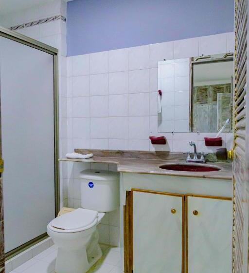 Economy Quadruple Room, Luna Cartagena Airport