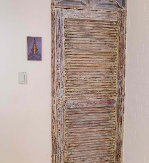 اتاق سوپریور چهار تخته, Luna Cartagena Airport