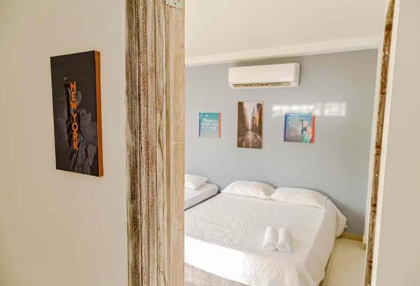 اتاق سوپریور چهار تخته, Luna Cartagena Airport