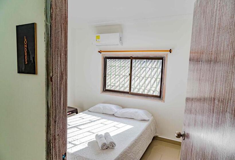 Standard room with outdoor bath, Luna Cartagena Airport