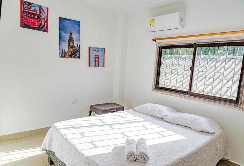 Standard room with outdoor bath, Luna Cartagena Airport