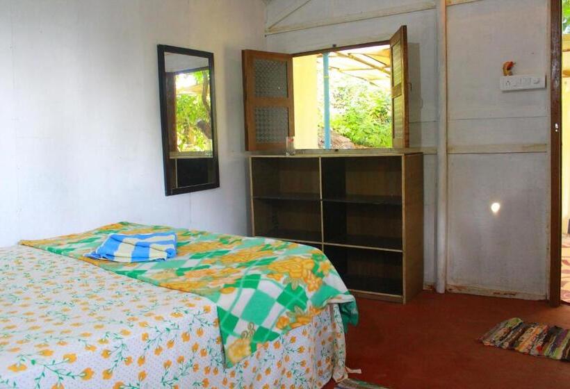 经济房, Shiv Sai Huts