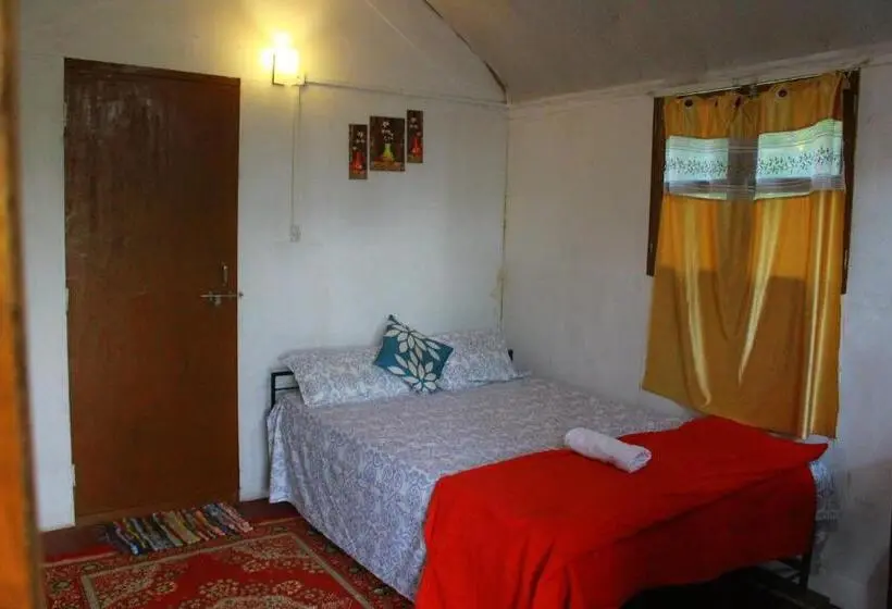 Chambre Economy, Shiv Sai Huts