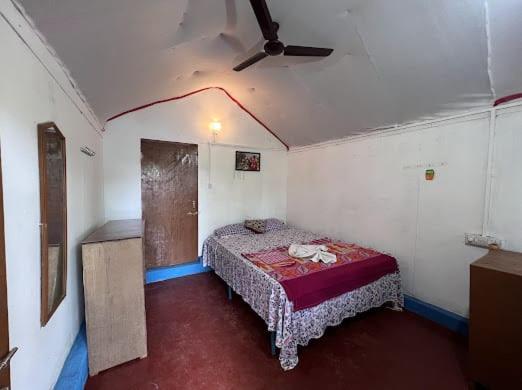 Номер Economy, Shiv Sai Huts