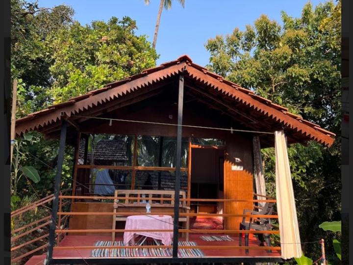 带海景的豪华间, Shiv Sai Huts