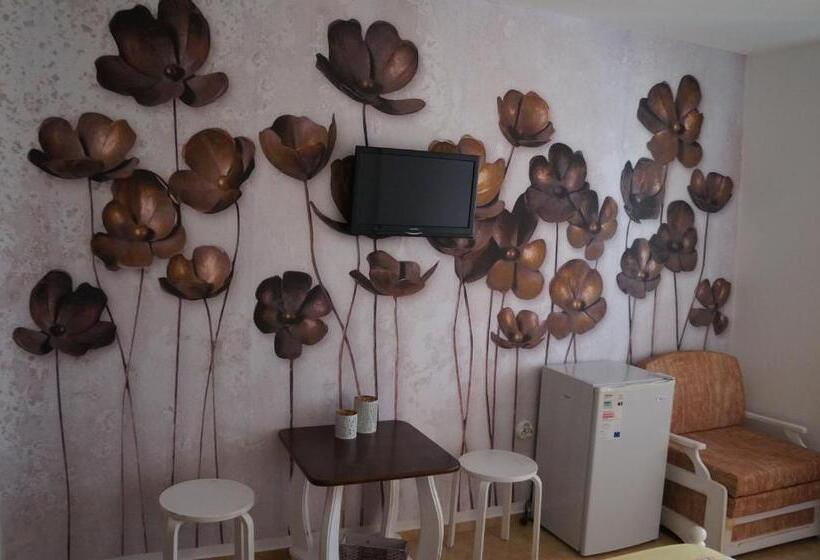 バルコニー付きスタンダードルーム, Guest House аnestievi