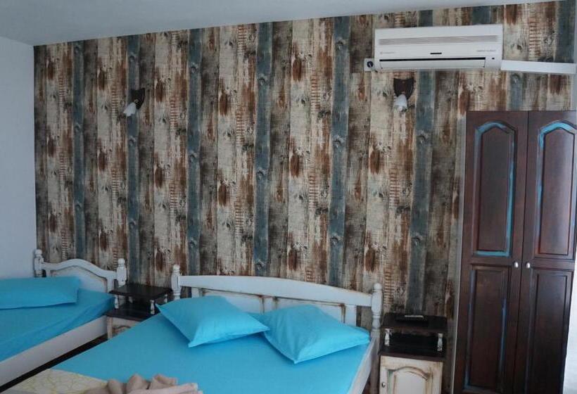 スタンダードトリプルルーム, Guest House аnestievi