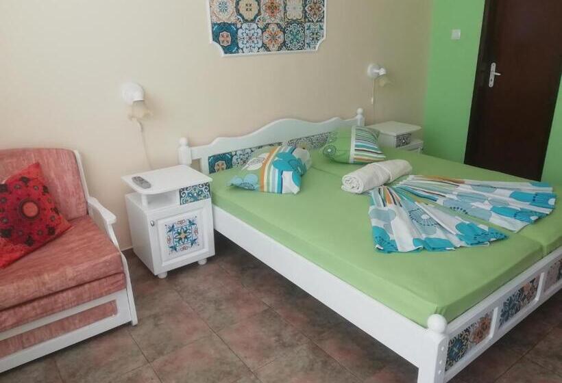 デラックスファミリールーム, Guest House аnestievi