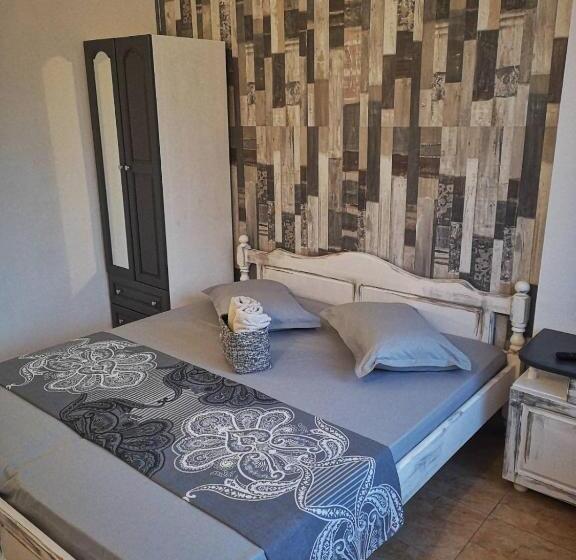 スタンダードルーム, Guest House аnestievi