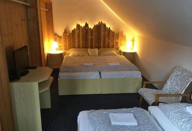スタンダード４人部屋, Penzion & Restaurant Pod čerťákem