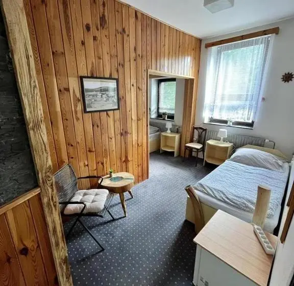 スタンダード４人部屋, Penzion & Restaurant Pod čerťákem