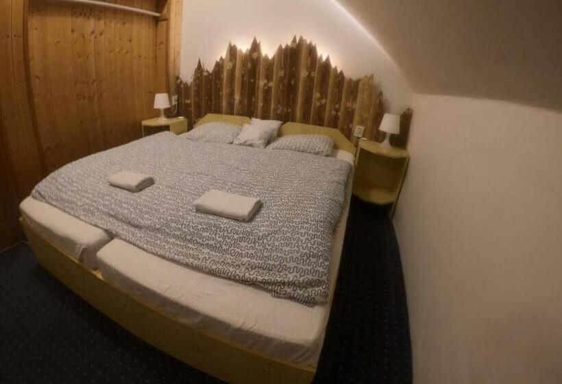 اتاق استاندارد چهار تخته, Penzion & Restaurant Pod čerťákem