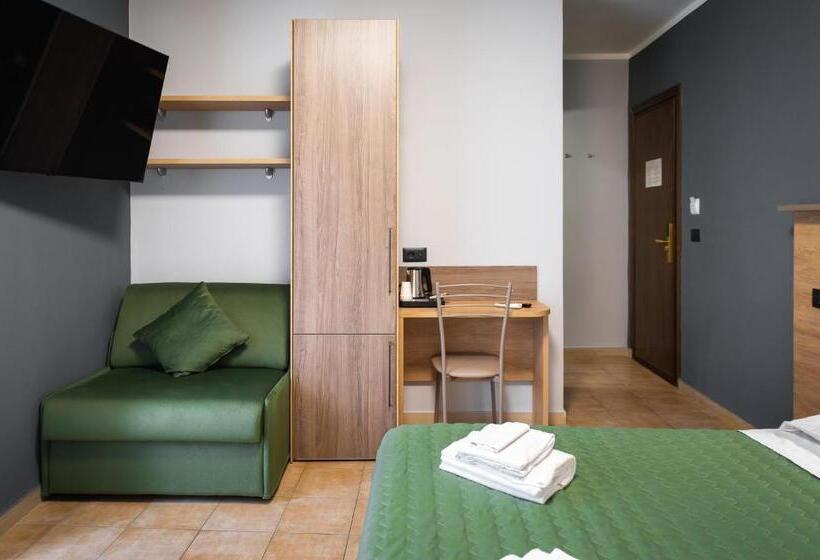 デラックストリプルルーム, Roof Garden Rooms