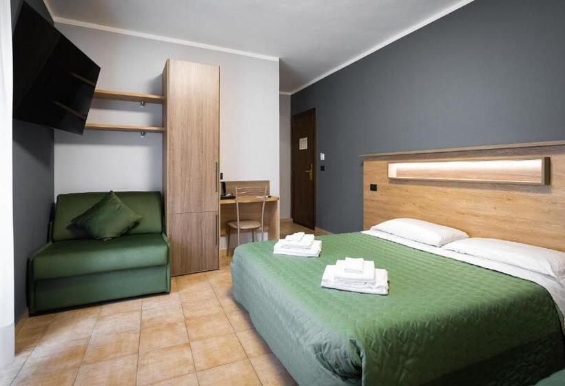 디럭스 트리플 룸, Roof Garden Rooms