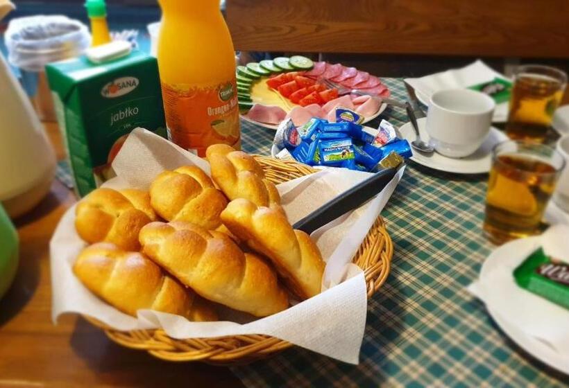 شقة غرفتين, Pension Aspen Harrachov