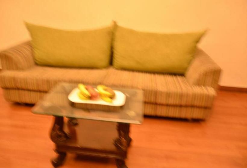 Номер Deluxe, Regenta Place Amritsar By Royal Orchid Hotels Limited