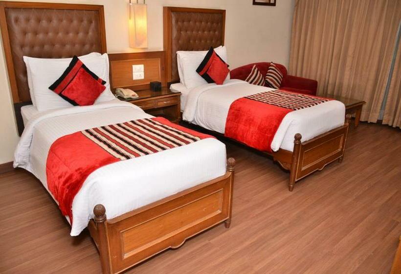 デラックスルーム, Regenta Place Amritsar By Royal Orchid Hotels Limited