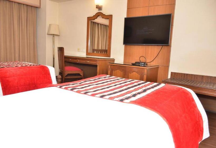 デラックスルーム, Regenta Place Amritsar By Royal Orchid Hotels Limited