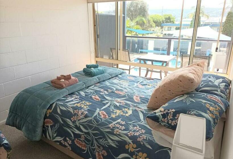 شقة غرفة واحدة, Grandeur Holiday Units