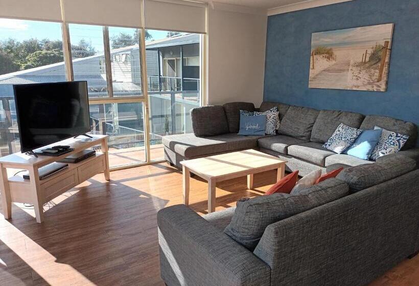 شقة ديلوكس 3 غرف نوم, Grandeur Holiday Units