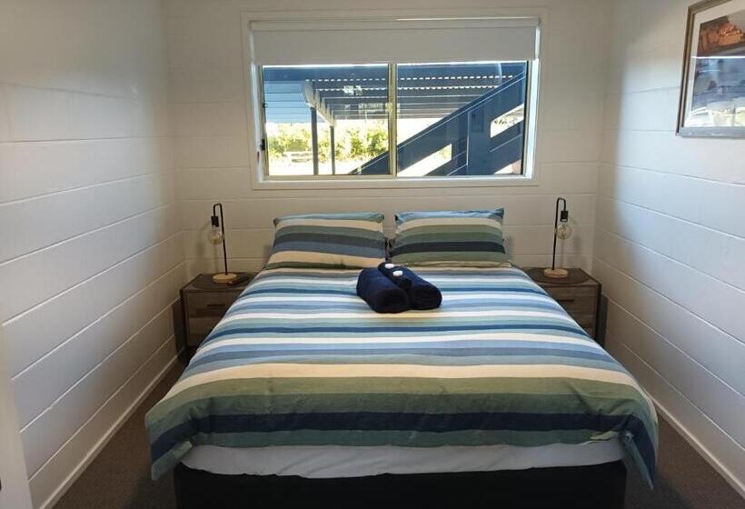 شقة غرفتين, Grandeur Holiday Units