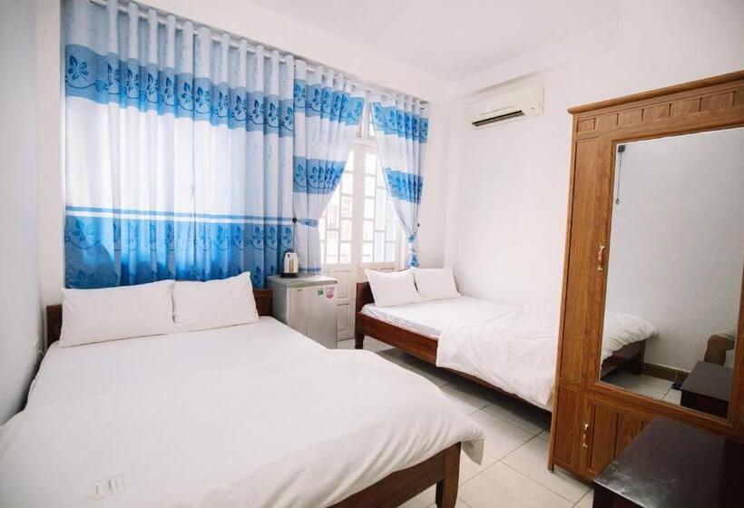 Economy Triple Room, Lum Dong Tien