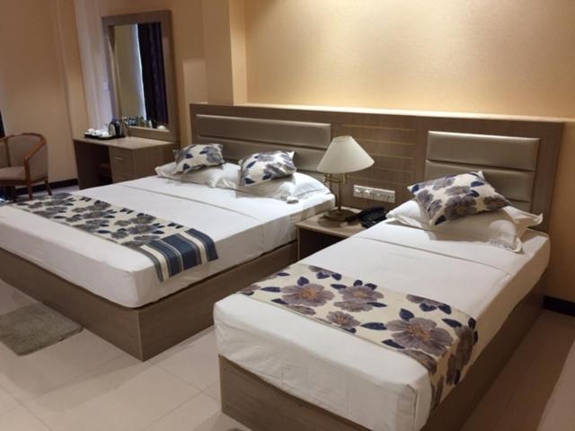 Семейный Номер, Peradeniya Rest House