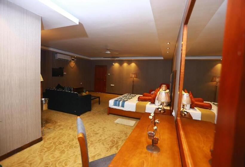 Президентский Люкс, Peradeniya Rest House