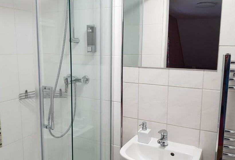 חדר בסיסי, Haus Hepi B&b