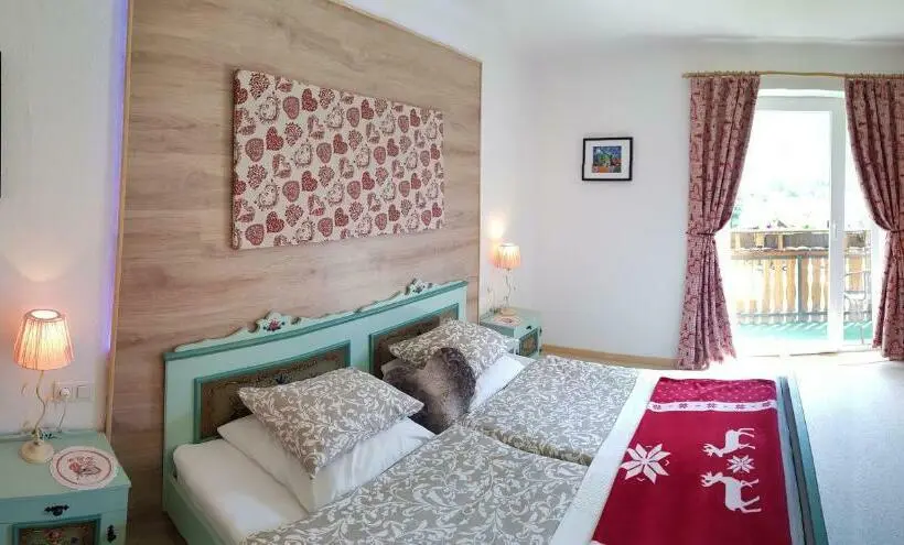 バルコニー付きスタンダードルーム, Haus Hepi B&b